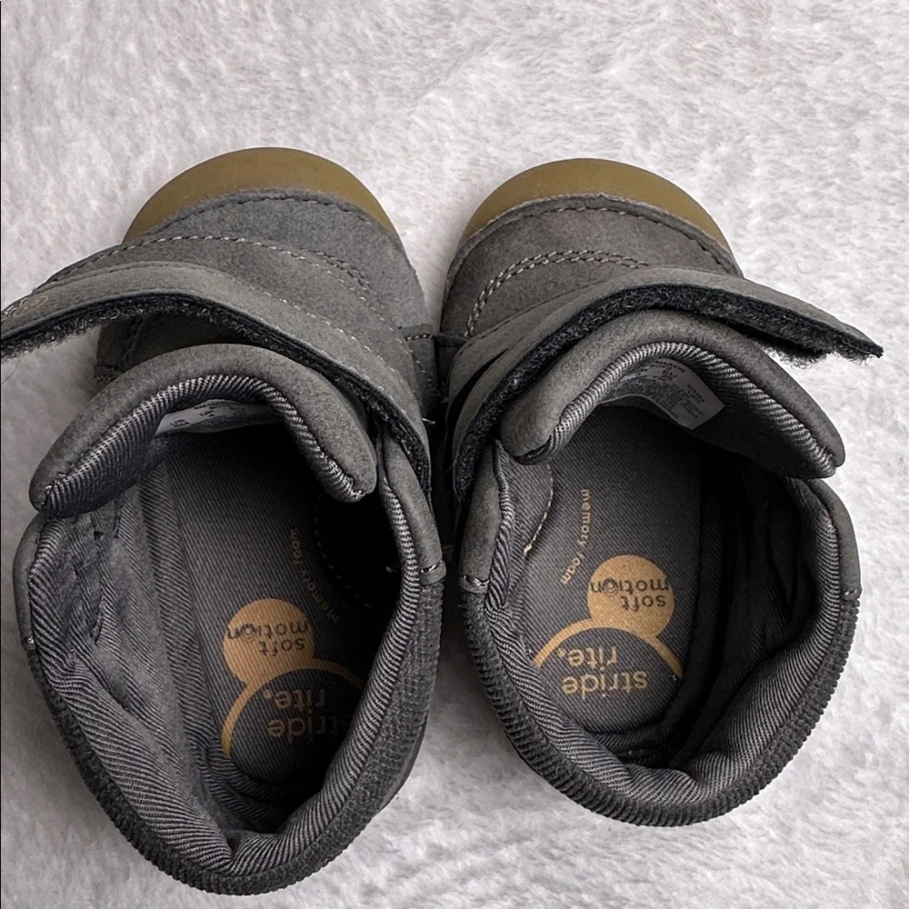 Stride Rite SM Martin Toddlers US‎ 4 Gray Leather Casual Shoes Slip Resistant